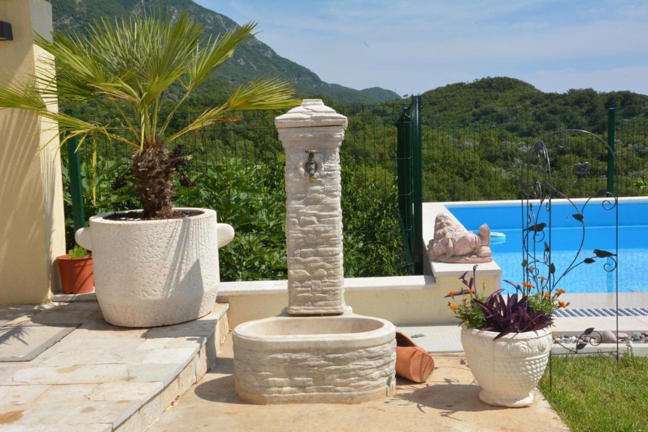 Vila Pelinovo Kotor Luaran gambar