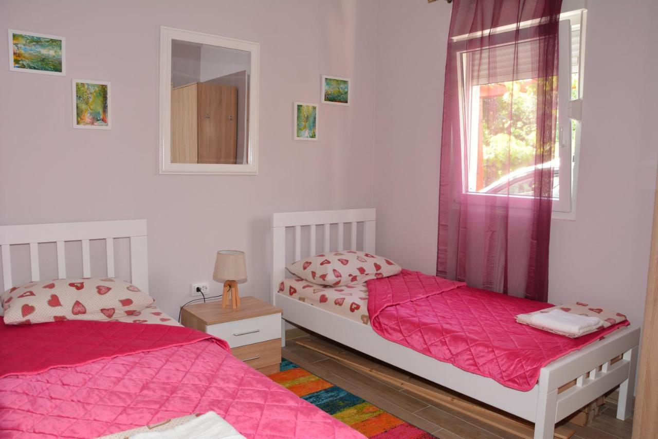 Vila Pelinovo Kotor Luaran gambar