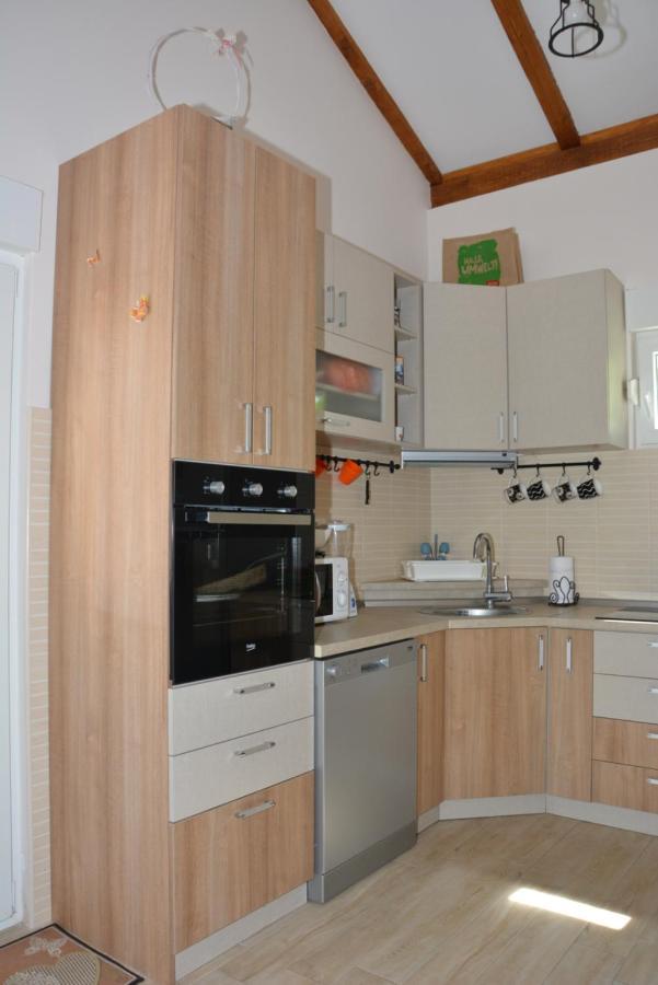 Vila Pelinovo Kotor Luaran gambar