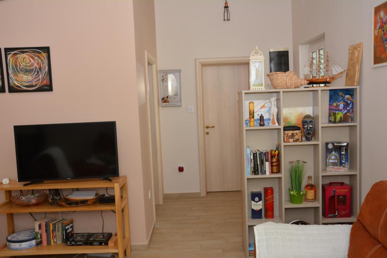 Vila Pelinovo Kotor Luaran gambar